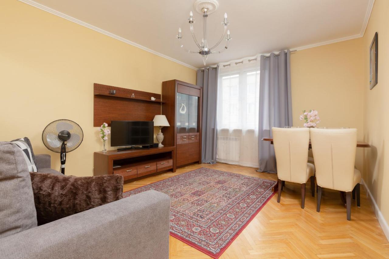 Miodowa Apartment Krasinski Garden Warsaw By Noclegi Renters Екстериор снимка