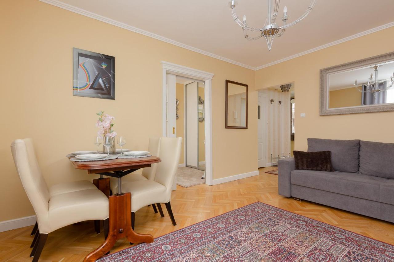 Miodowa Apartment Krasinski Garden Warsaw By Noclegi Renters Екстериор снимка