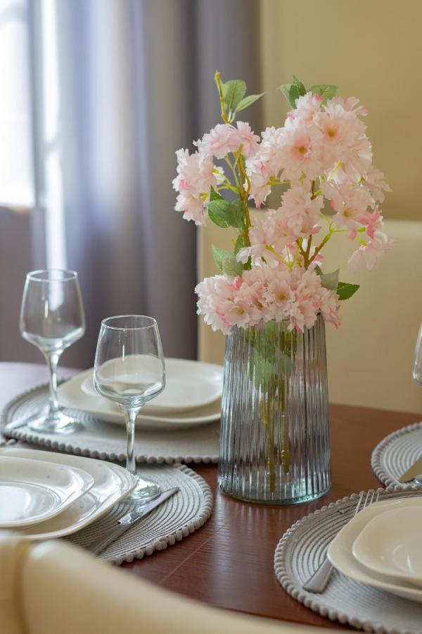 Miodowa Apartment Krasinski Garden Warsaw By Noclegi Renters Екстериор снимка