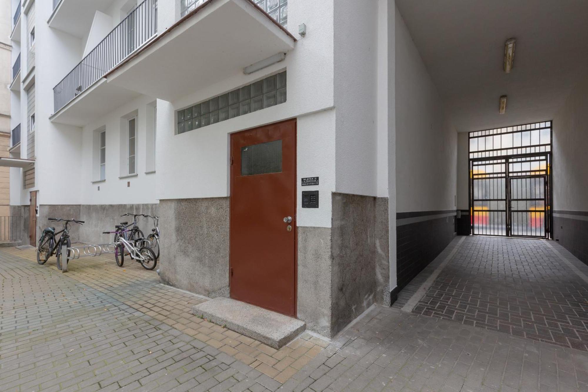 Miodowa Apartment Krasinski Garden Warsaw By Noclegi Renters Екстериор снимка